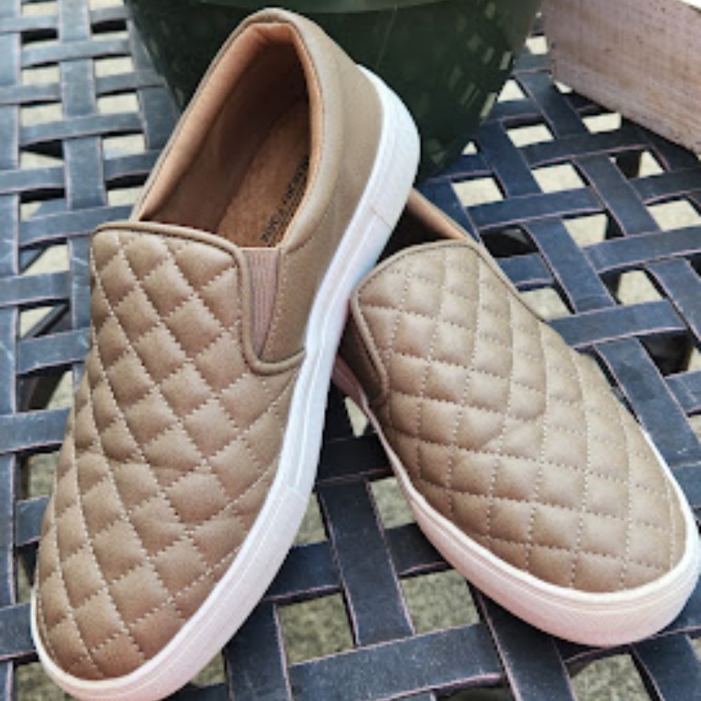 Serra Taupe Faux Leather Quilted Loafers Women's size 8